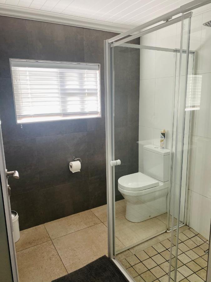 Impa-Lala Country Estate Bed & Breakfast Bloemfontein Bagian luar foto
